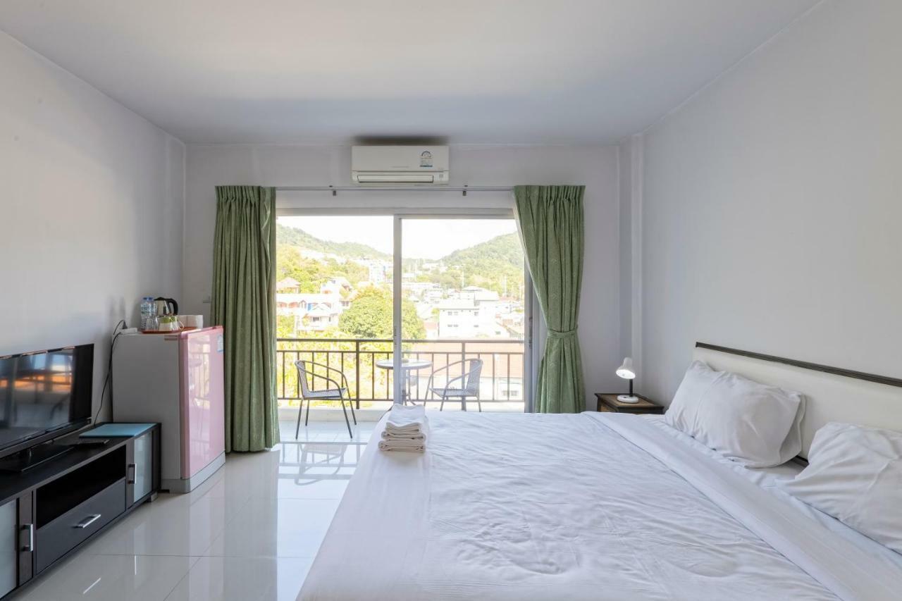 Hotel White Sky Boutique Patong Exterior foto