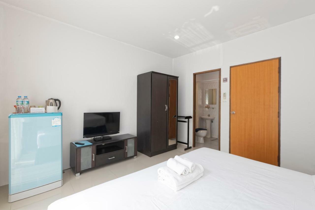 Hotel White Sky Boutique Patong Exterior foto